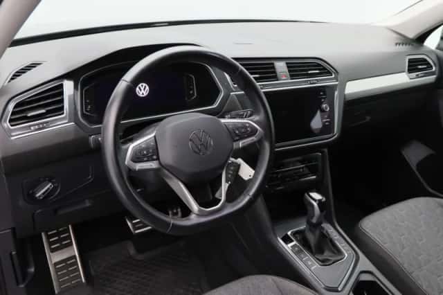 Volkswagen Tiguan (2023) thumbnail 3