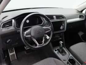 Volkswagen Tiguan (2023) thumbnail 3