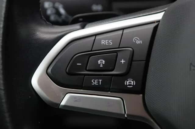 Volkswagen Tiguan (2023) thumbnail 25