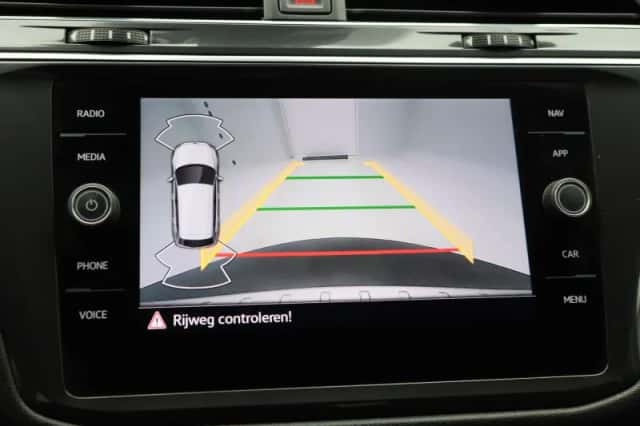 Volkswagen Tiguan (2023) thumbnail 28