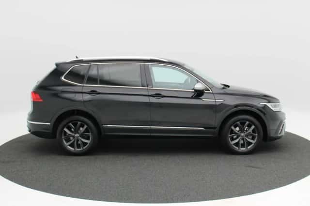 Volkswagen Tiguan (2023) thumbnail 7