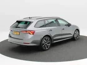 Škoda Octavia (2022) thumbnail 2