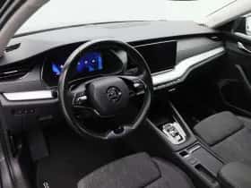 Škoda Octavia (2022) thumbnail 3