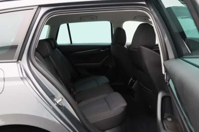 Škoda Octavia (2022) thumbnail 34