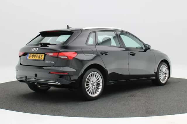 Audi A3 (2021) thumbnail 3
