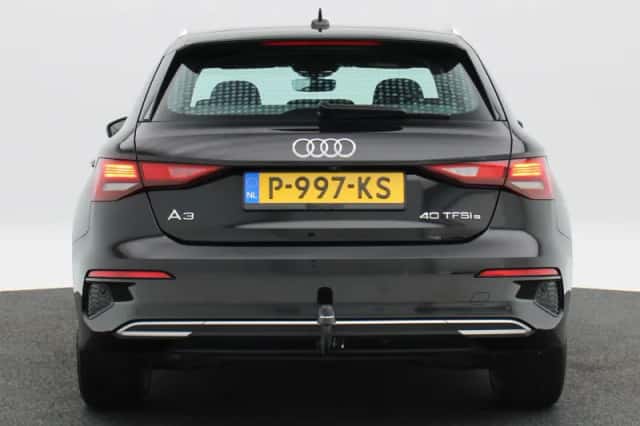 Audi A3 (2021) thumbnail 5