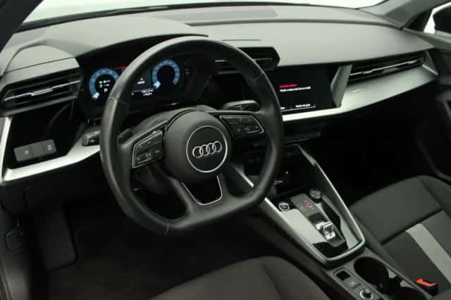 Audi A3 (2021) thumbnail 8