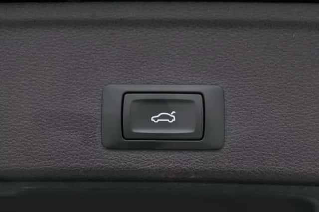 Audi A4 (2023) thumbnail 16