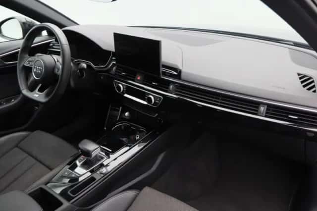 Audi A4 (2023) thumbnail 38