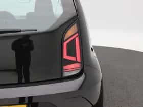 Volkswagen Up! (2023) thumbnail 12