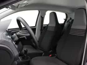 Volkswagen Up! (2023) thumbnail 17