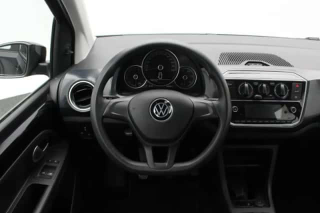 Volkswagen Up! (2023) thumbnail 25