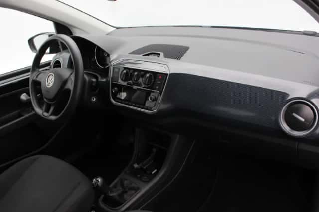 Volkswagen Up! (2023) thumbnail 27