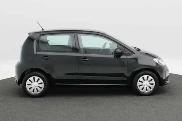 Volkswagen Up! (2023) thumbnail 5