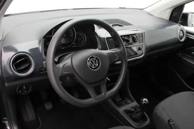 Volkswagen Up! (2023) thumbnail 7