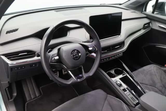 Škoda Enyaq (2022) thumbnail 4