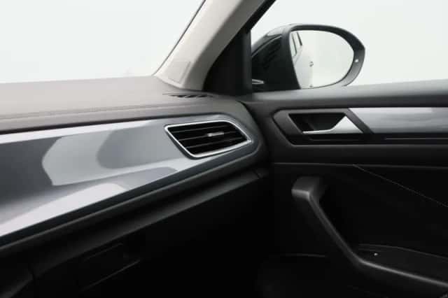 Volkswagen T-Roc (2022) thumbnail 30