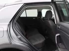 Volkswagen T-Roc (2022) thumbnail 35