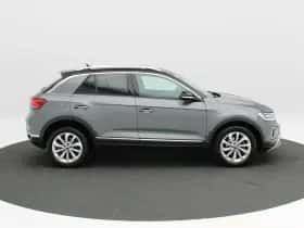 Volkswagen T-Roc (2022) thumbnail 6