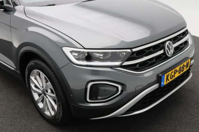 Volkswagen T-Roc (2022) thumbnail 10