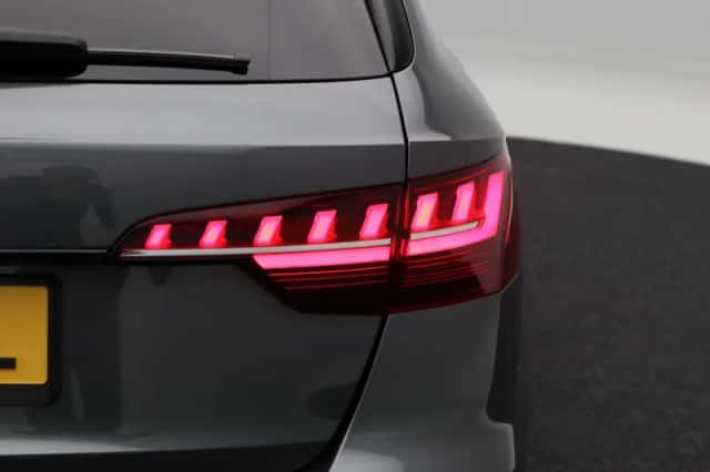 Audi A4 (2024) thumbnail 13
