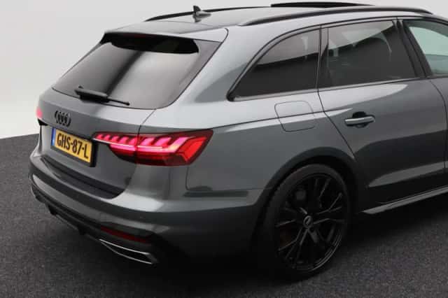 Audi A4 (2024) thumbnail 14