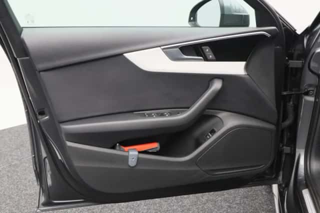 Audi A4 (2024) thumbnail 17