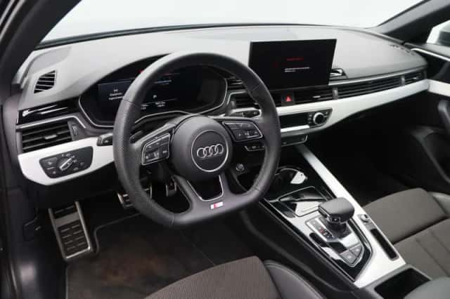 Audi A4 (2024) thumbnail 3