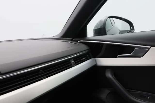 Audi A4 (2024) thumbnail 32