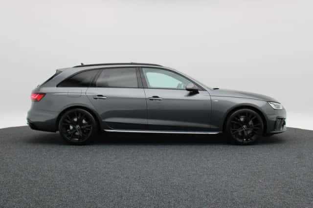Audi A4 (2024) thumbnail 6