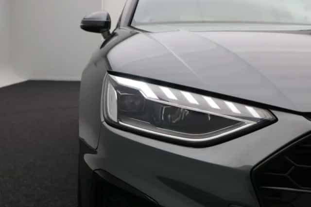 Audi A4 (2024) thumbnail 8
