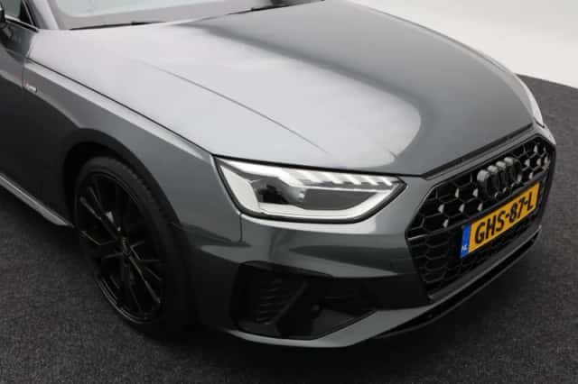 Audi A4 (2024) thumbnail 10