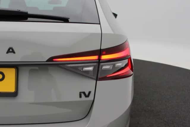 Škoda Superb (2024) thumbnail 14