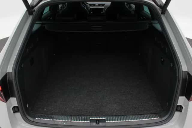 Škoda Superb (2024) thumbnail 18