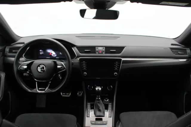 Škoda Superb (2024) thumbnail 36