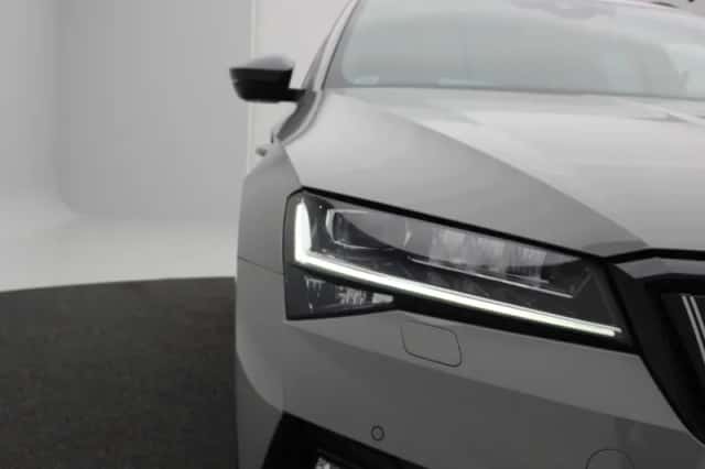 Škoda Superb (2024) thumbnail 9