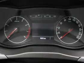 Opel Corsa (2017) thumbnail 8