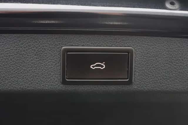 Škoda Superb (2018) thumbnail 17