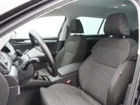 Škoda Superb (2018) thumbnail 19