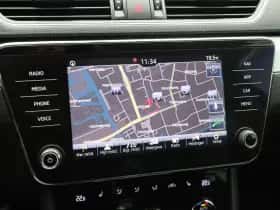 Škoda Superb (2018) thumbnail 25