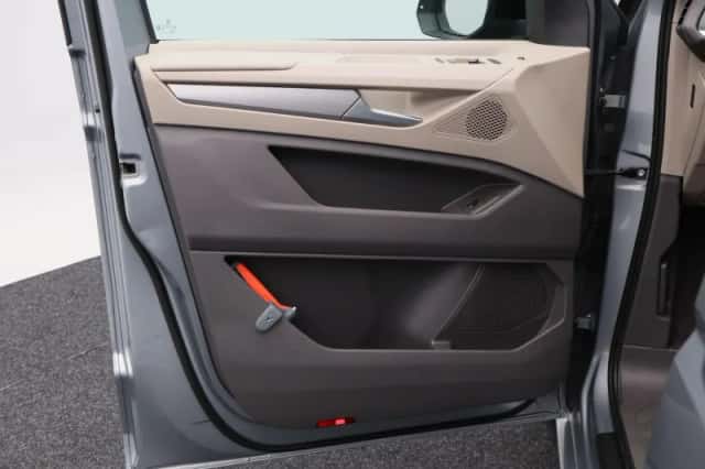 Volkswagen Multivan (2024) thumbnail 20