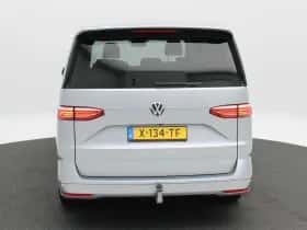 Volkswagen Multivan (2024) thumbnail 4