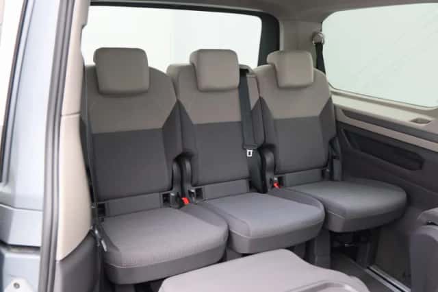 Volkswagen Multivan (2024) thumbnail 37