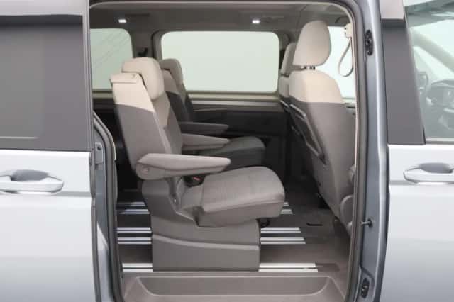 Volkswagen Multivan (2024) thumbnail 38