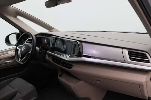 Volkswagen Multivan (2024) thumbnail 39