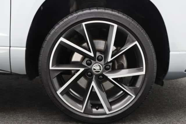 Škoda Karoq (2021) thumbnail 12