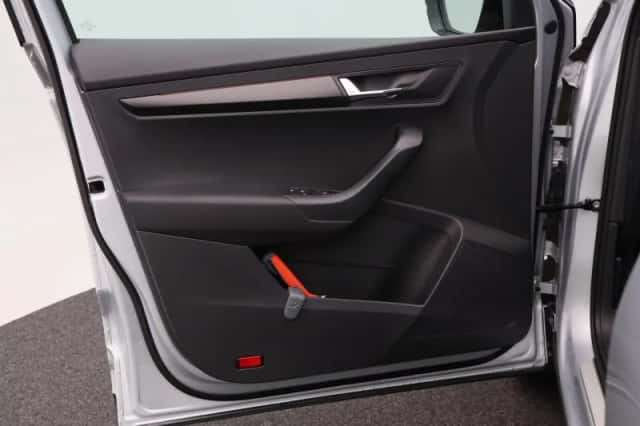 Škoda Karoq (2021) thumbnail 20