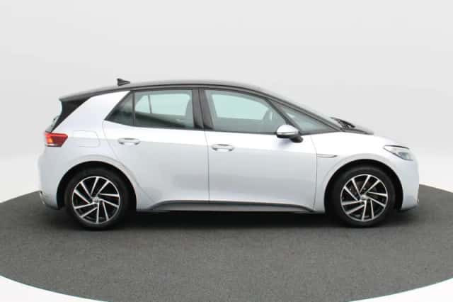 Volkswagen ID.3 (2020) thumbnail 3
