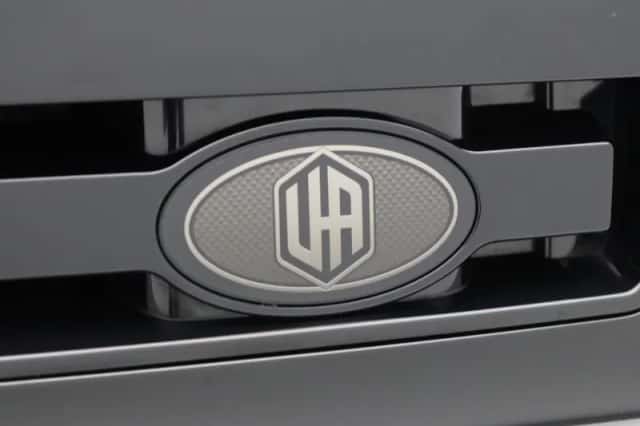 Land Rover Defender (2024) thumbnail 12