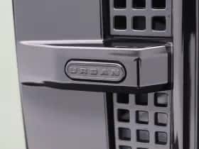 Land Rover Defender (2024) thumbnail 14